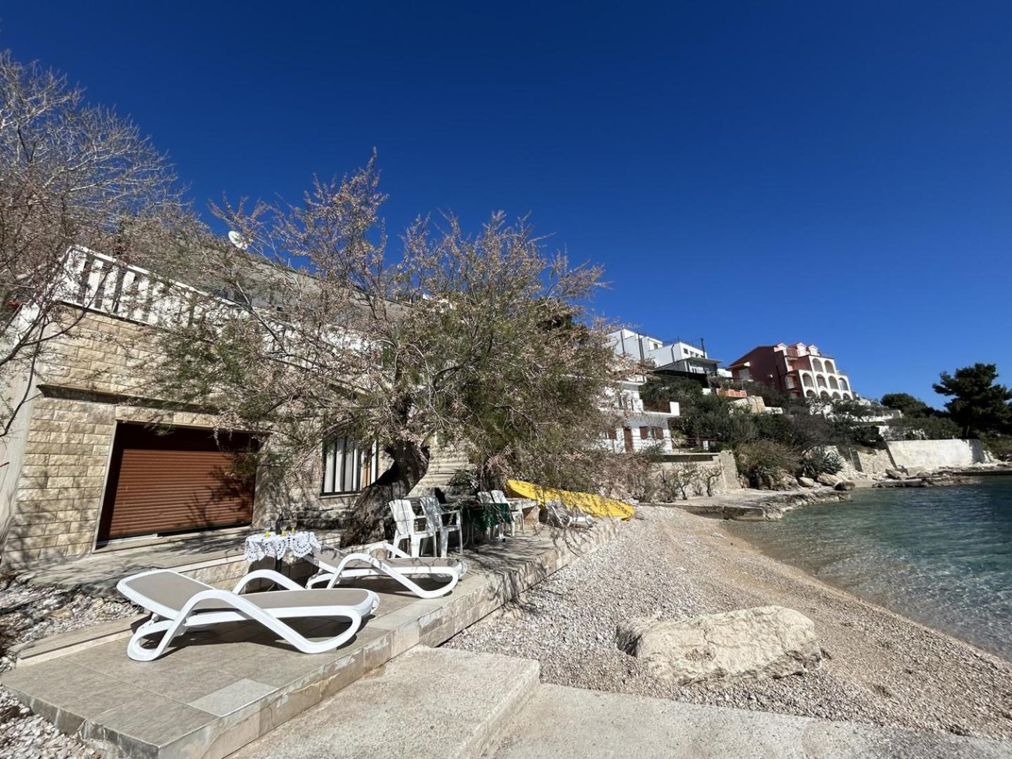 Azure Apartments By The Sea Near City Омиш Экстерьер фото